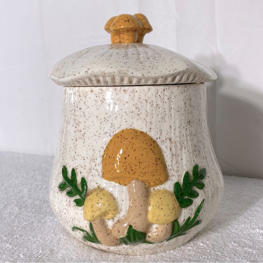 Vintage Arnels Ceramic Mushroom Canister Cottagecore Boho Countrycore Grannycore